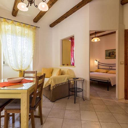 רוביני Apartments Casa Saina מראה חיצוני תמונה