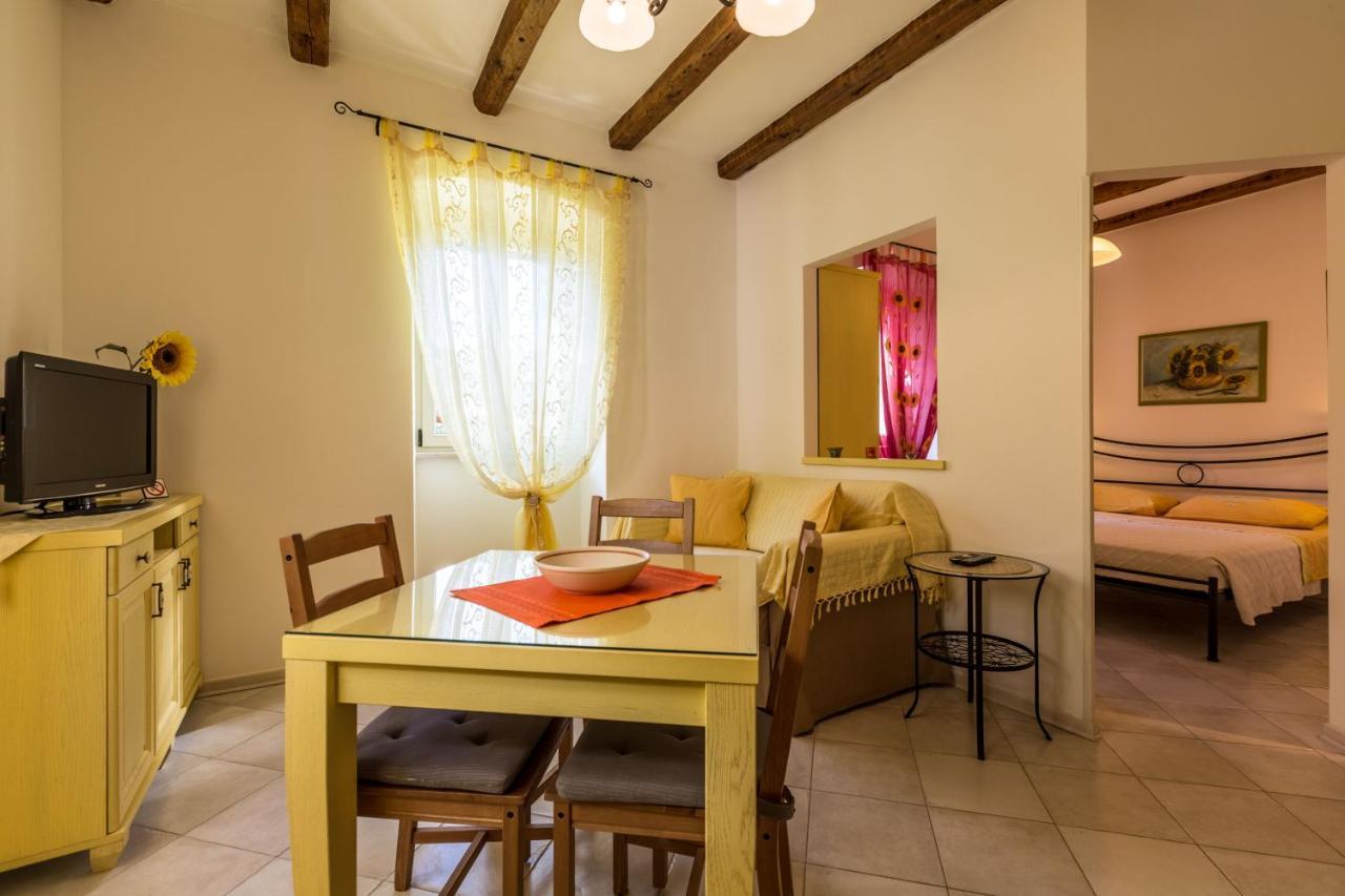רוביני Apartments Casa Saina מראה חיצוני תמונה