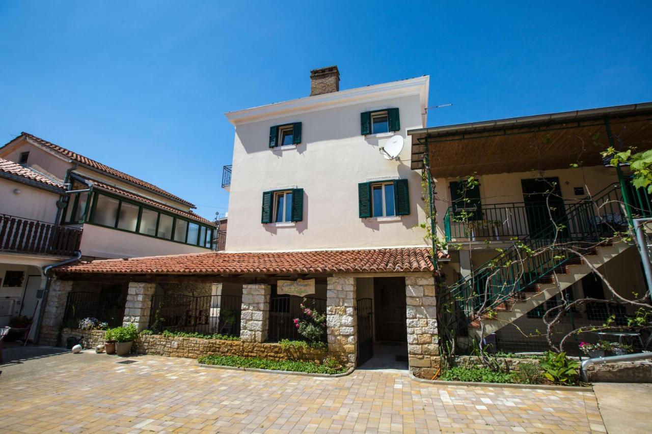 רוביני Apartments Casa Saina מראה חיצוני תמונה