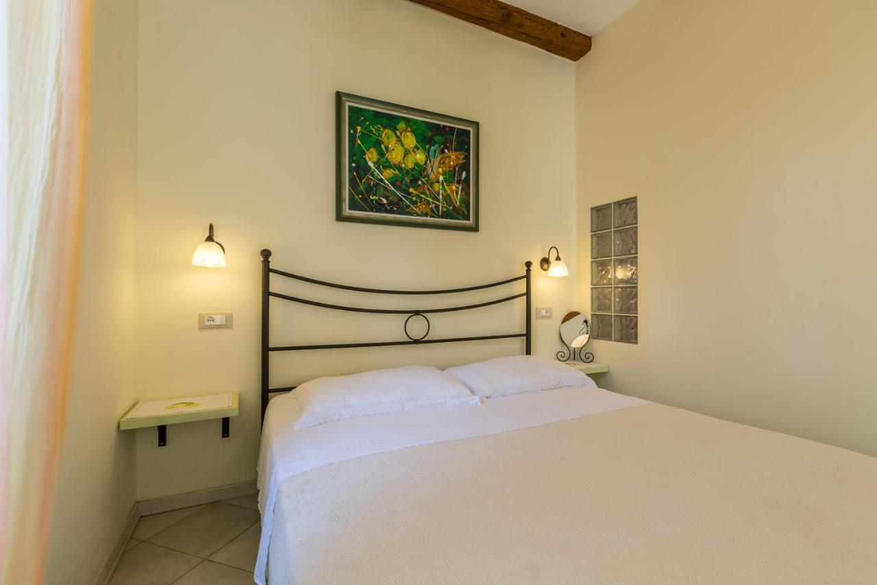 רוביני Apartments Casa Saina מראה חיצוני תמונה