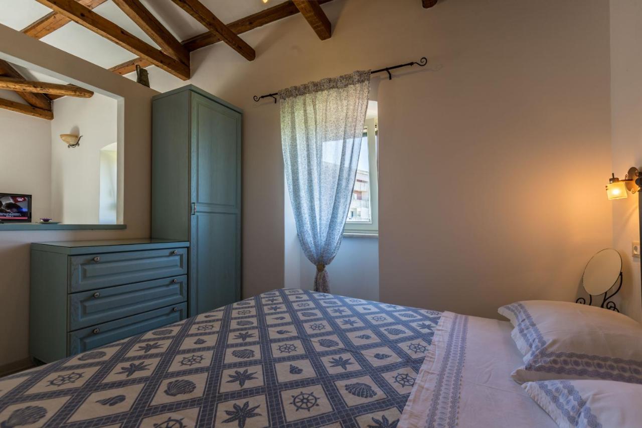 רוביני Apartments Casa Saina מראה חיצוני תמונה